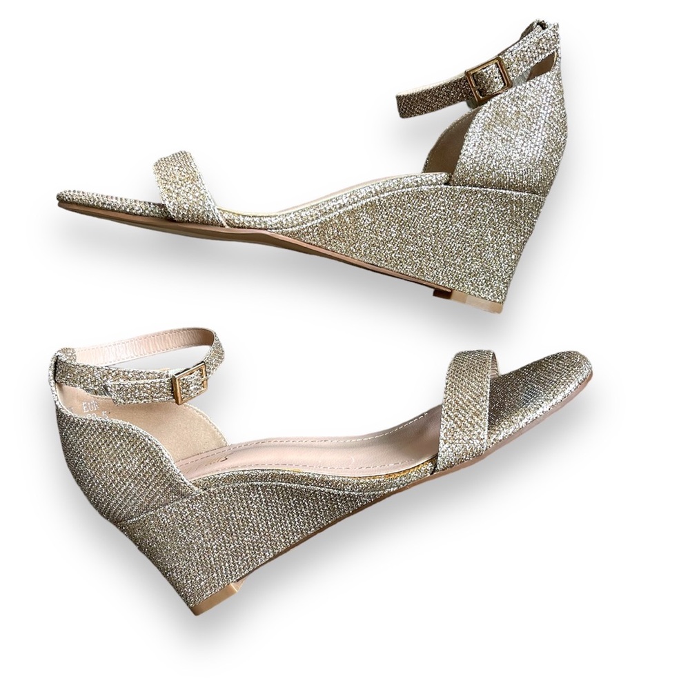 Dream Pairs Shoes • Wedge Sandals • Gold Glitter • Ankle Strap • 7.5 • Dressy